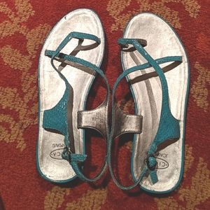 CIRCA Joan & David Women's Flat Sandals  Turquoise Blue Faux Snake Skin size 6